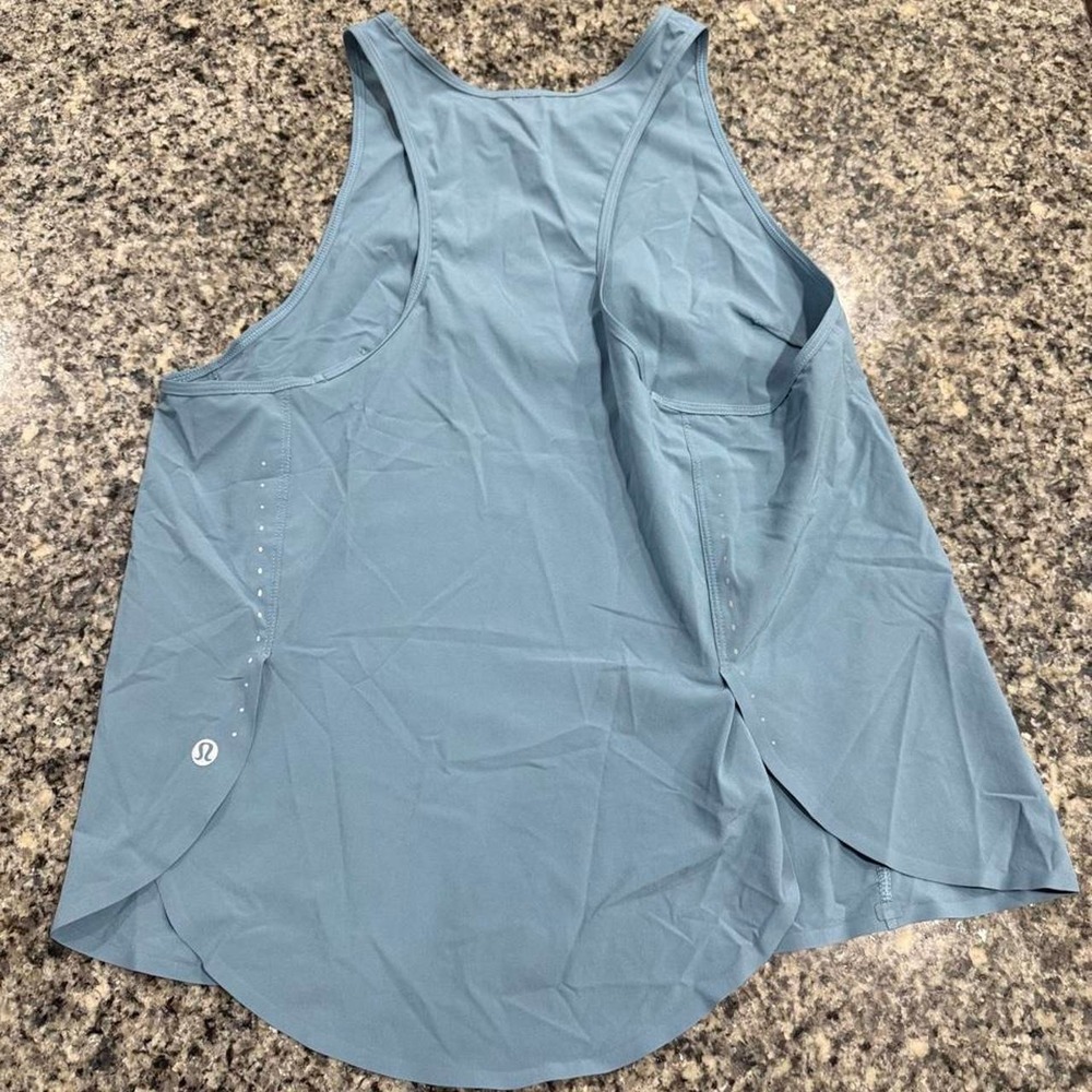 Lululemon Lightweight Stretch Run Tank Racerback Blue Size 6 LW1EZCS